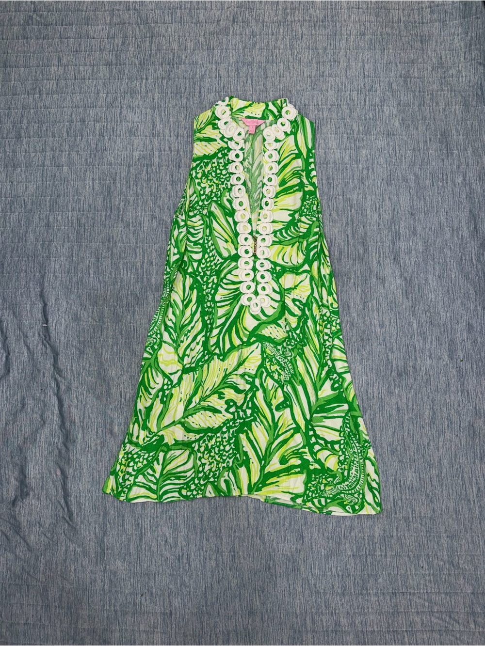 Lilly Pulitzer Jane Shift Dress in the vibrant green Coco Loca print. Size 0